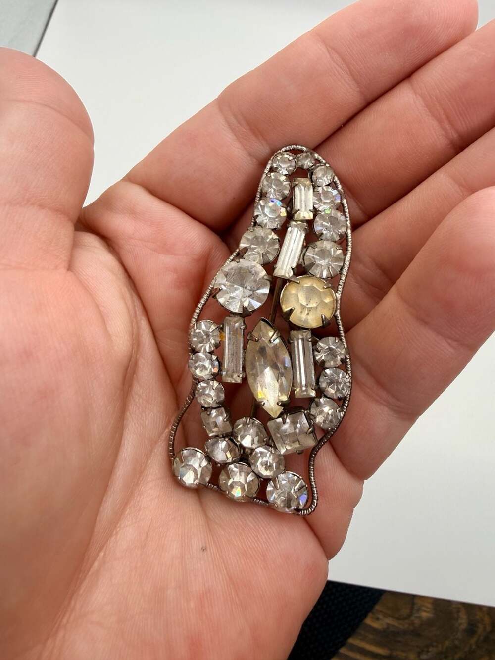 Vintage Art Deco Clear Rhinestone Fur Clip Brooch